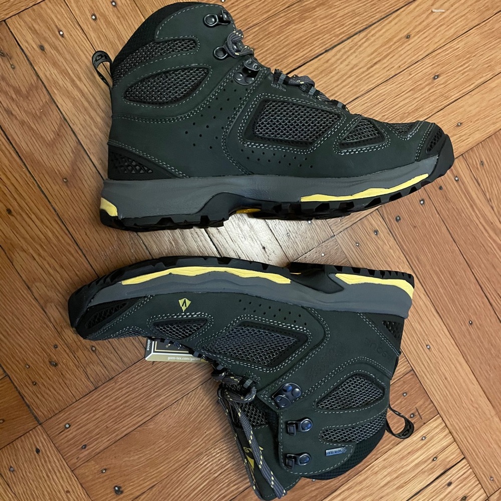 Vasque hiking boot Breeze 3 GTX NWT